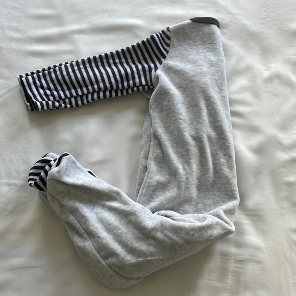 Penguin  Onesie - Picture 11 of 11